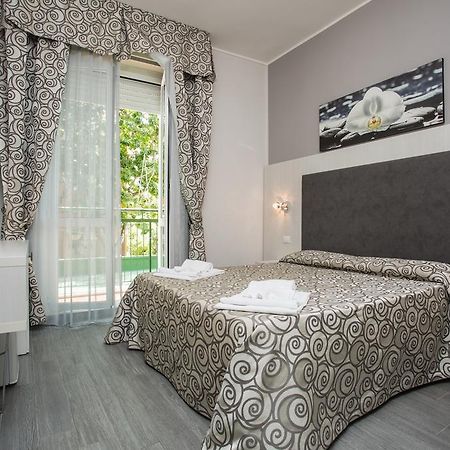 Albergo Ristorante Pozzi بيلاريا-إيجيا مارينا المظهر الخارجي الصورة