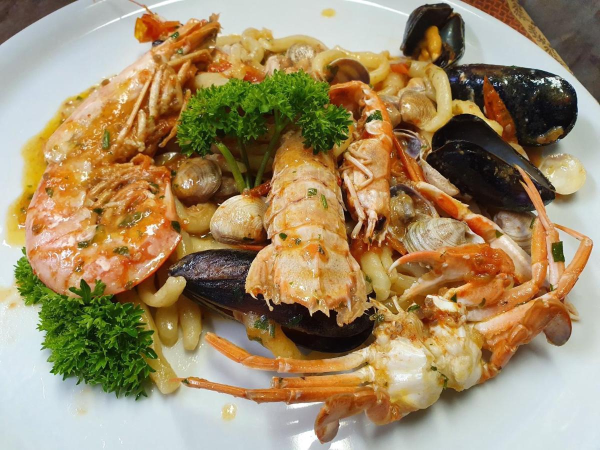 Albergo Ristorante Pozzi بيلاريا-إيجيا مارينا المظهر الخارجي الصورة