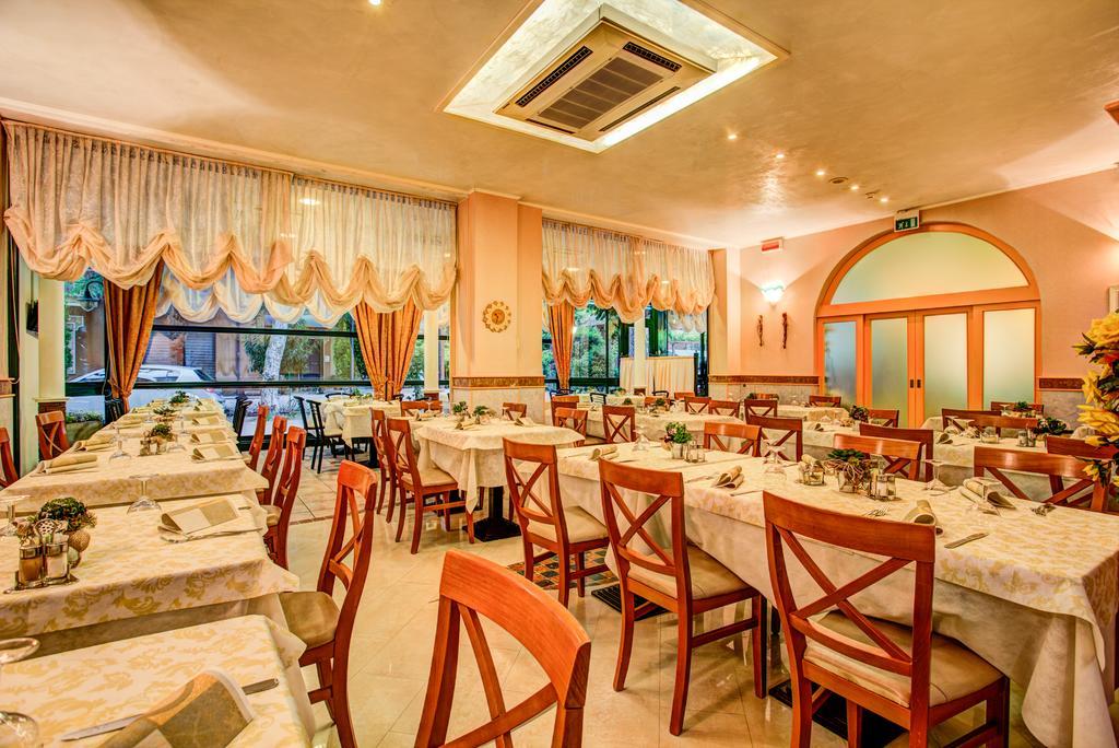 Albergo Ristorante Pozzi بيلاريا-إيجيا مارينا المظهر الخارجي الصورة